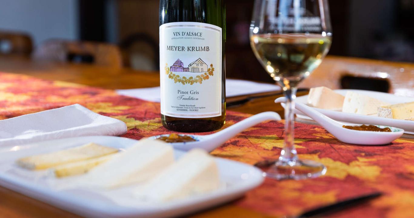 Expérimentez les accords vins blancs d'Alsace et fromages au domaine Meyer-Krumb