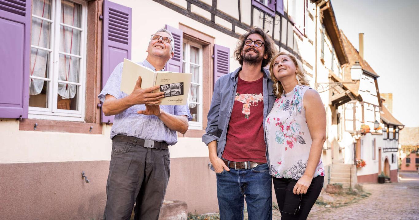 Guided tour in the old town in Ammerschwihr