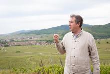 Philippe, vigneron passionné, vous entraine sur les terroirs de Grands Crus d'Alsace