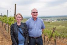 Fernand et sa fille Aurélie, du domaine familial Meyer-Krumb à Sigolsheim