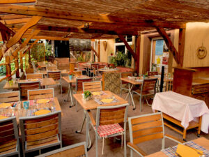 Restaurant le Faudé à Lapoutroie Alsace Terrasse du restaurant le Faudé à Lapoutroie Alsace