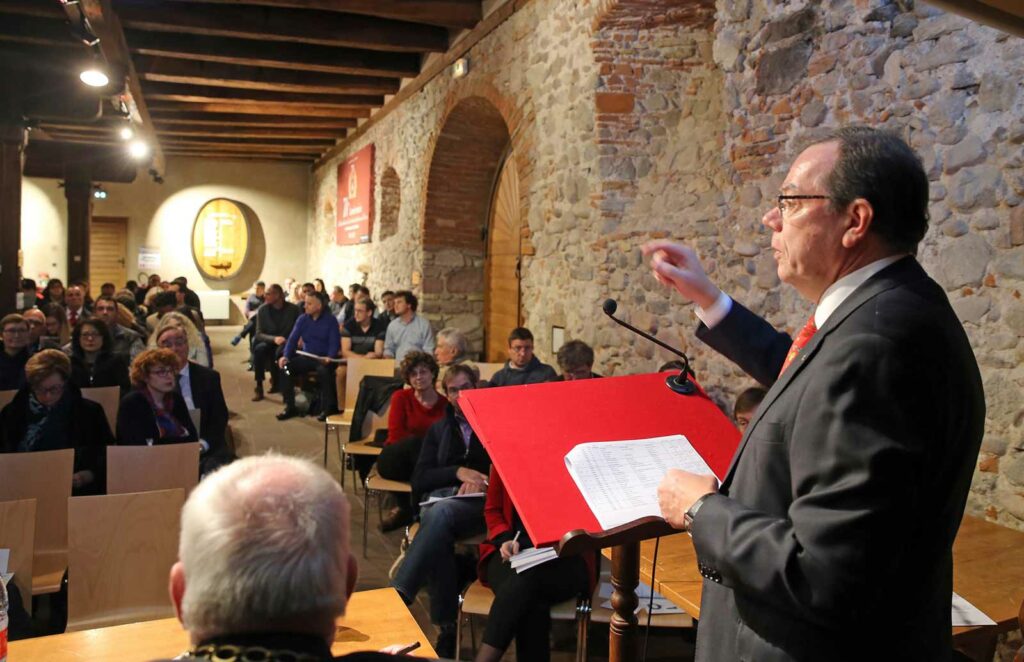 Vente aux enchères des Confréries Viniques d'Alsace - crédit : Confrérie Saint Etienne